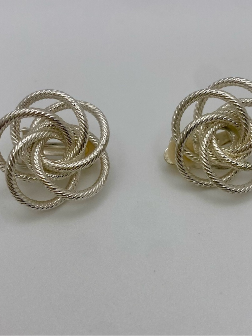 NOS Vintage Anne Klein Silver Tone Twisted Rope Knot Clip-On Earrings - Picture 2 of 5